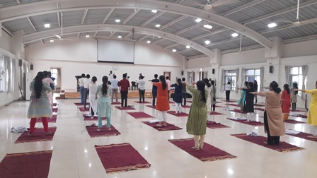 Yoga-Training-Medical-Students (3)